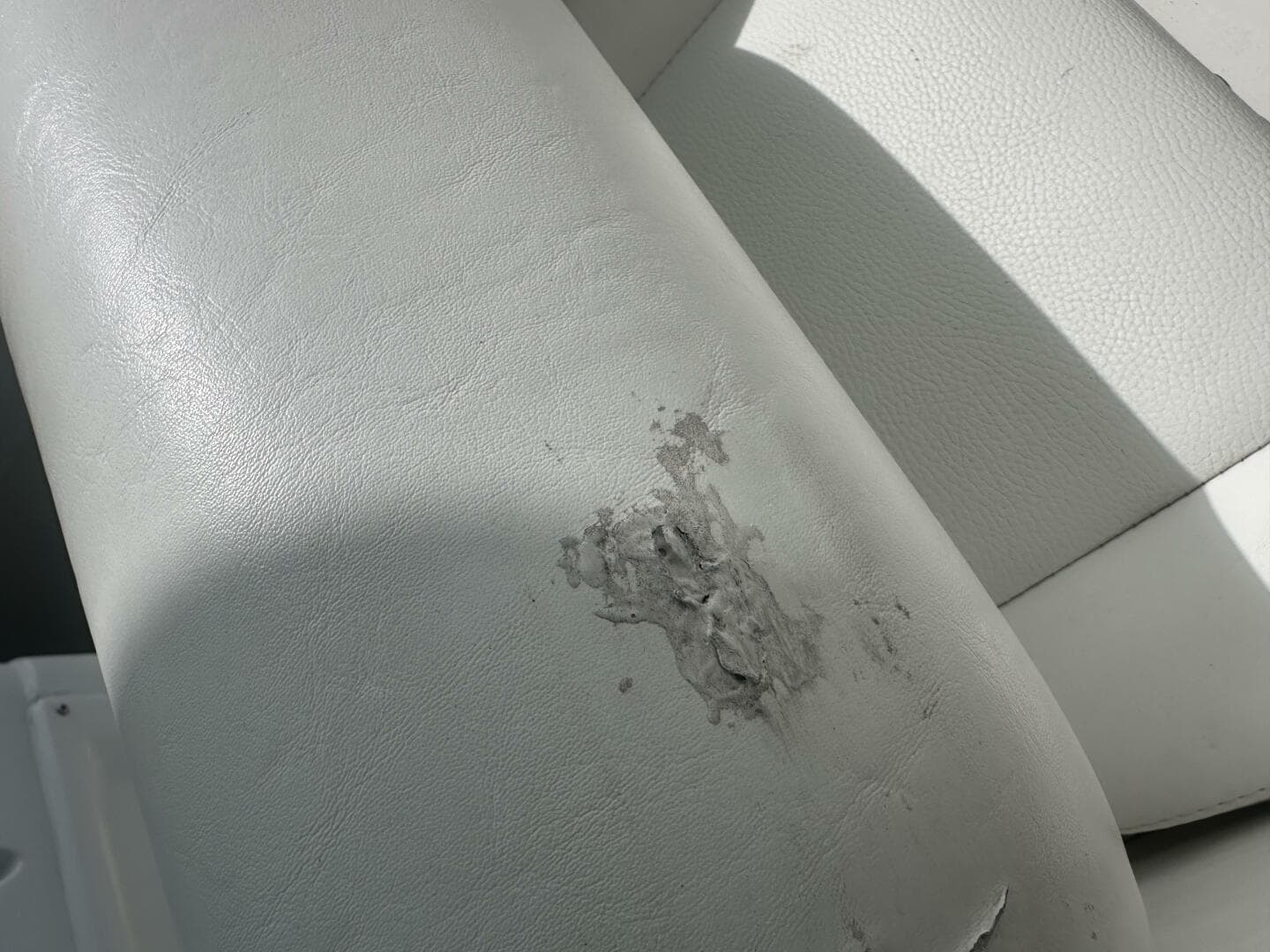 2014 Sea Hunt 27 Gamefish Forward Seating