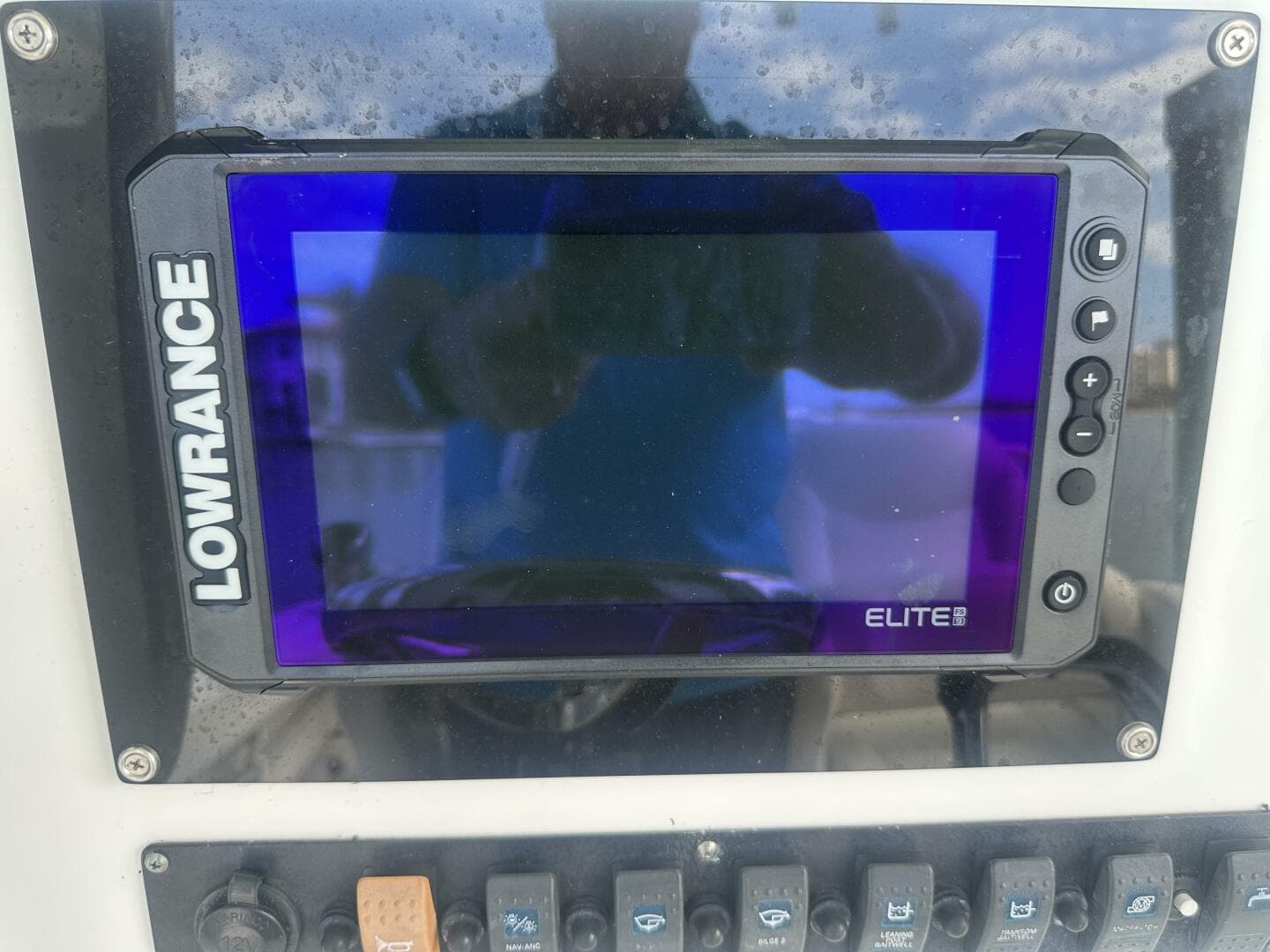 2014 Sea Hunt 27 Gamefish Forward Seating