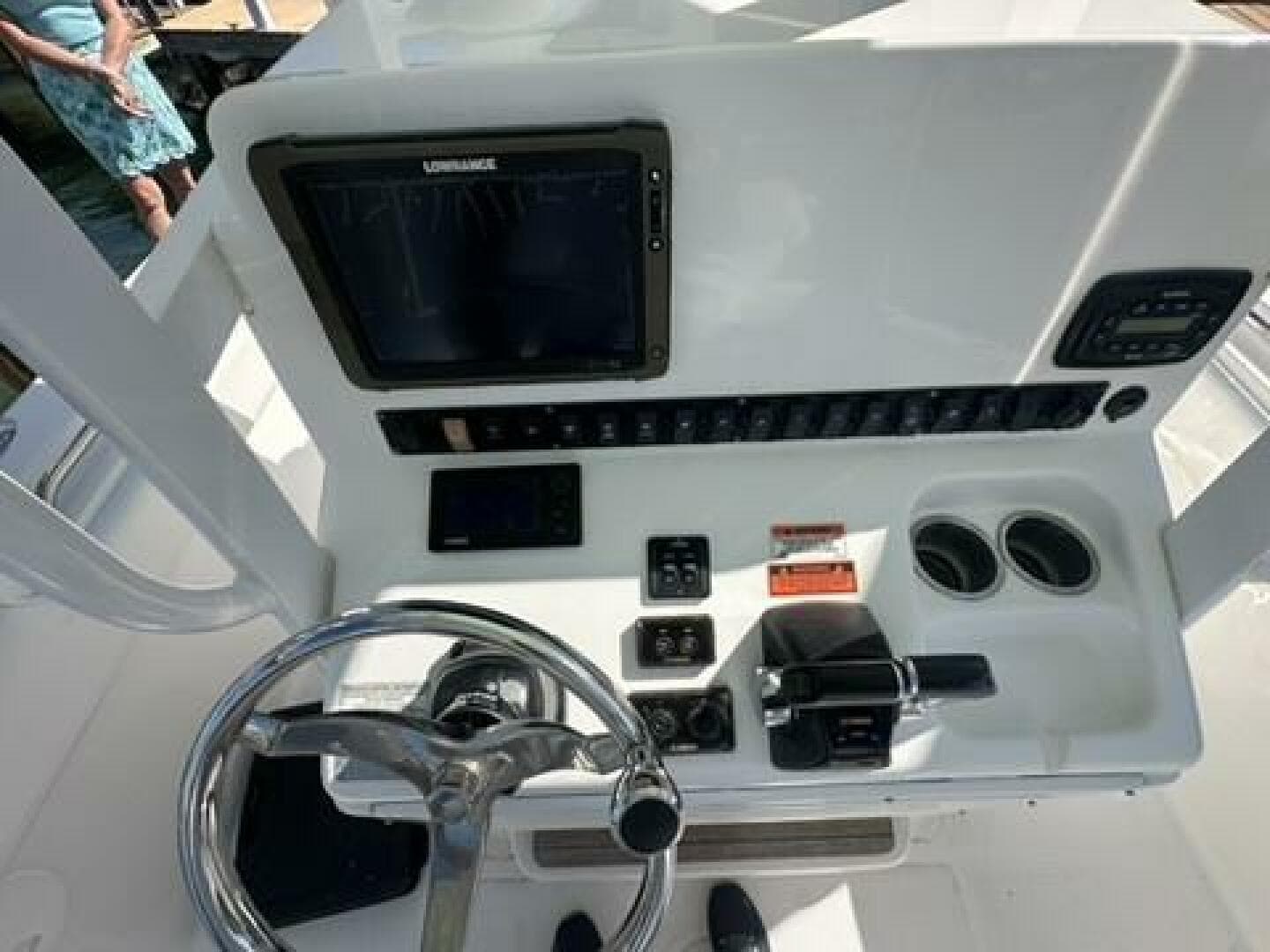 2014 Sea Hunt 27 Gamefish Forward Seating