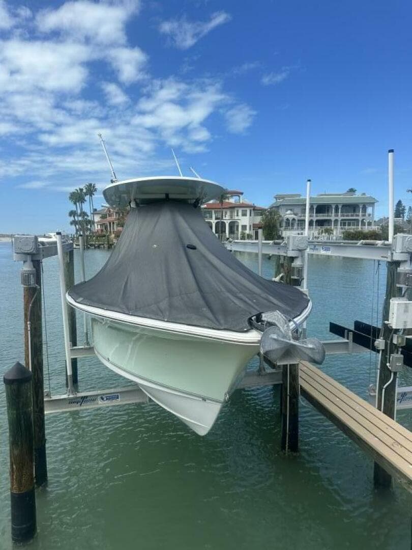 2014 Sea Hunt 27 Gamefish Forward Seating