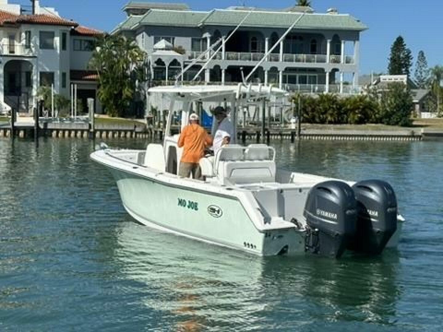 2014 Sea Hunt 27 Gamefish Forward Seating
