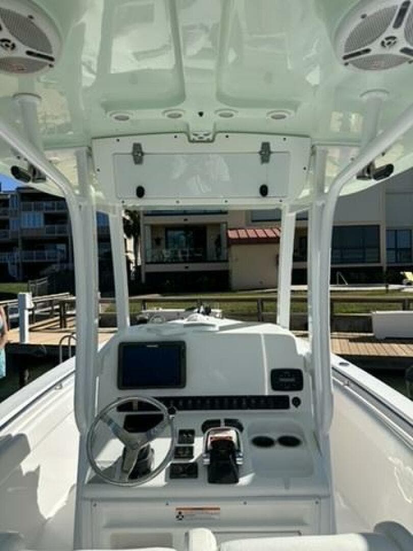 2014 Sea Hunt 27 Gamefish Forward Seating