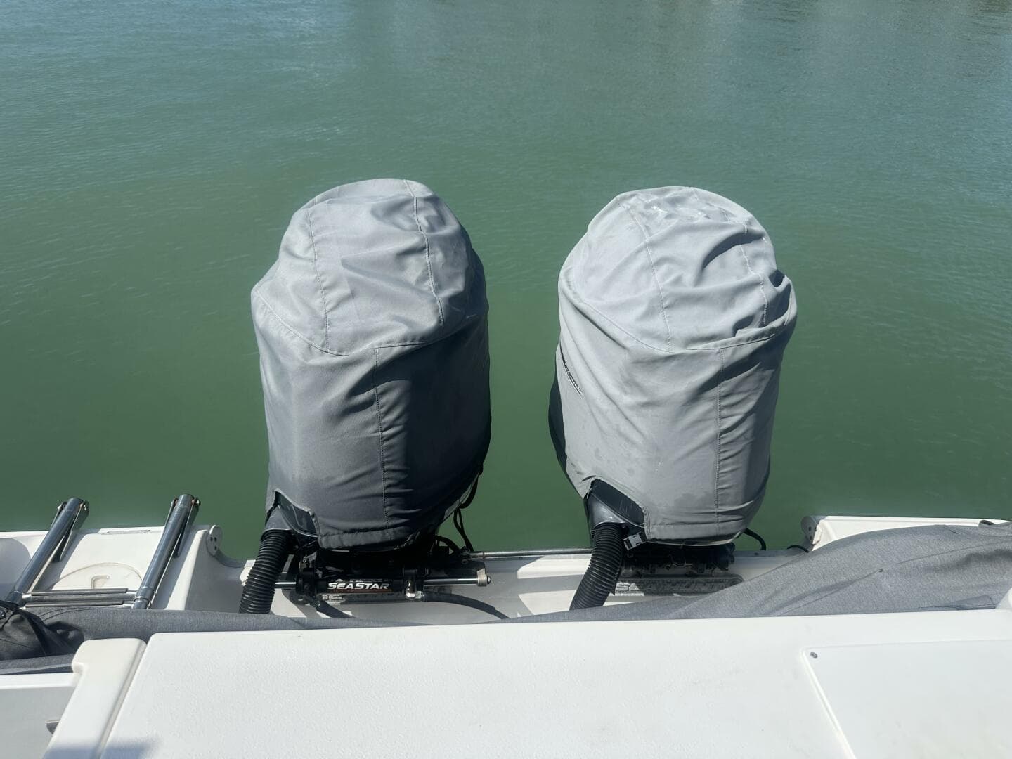 2014 Sea Hunt 27 Gamefish Forward Seating