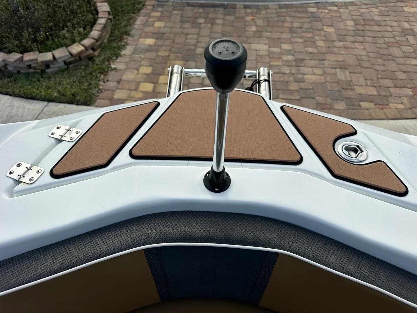 2021 Scarab 215