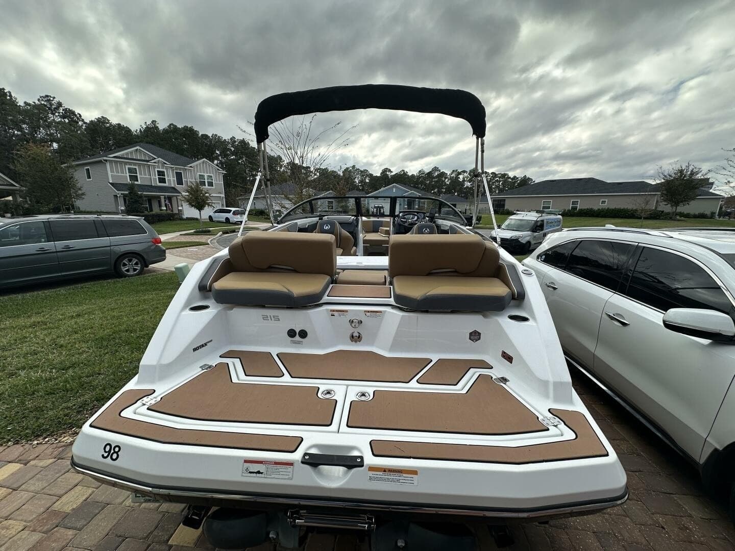 2021 Scarab 215