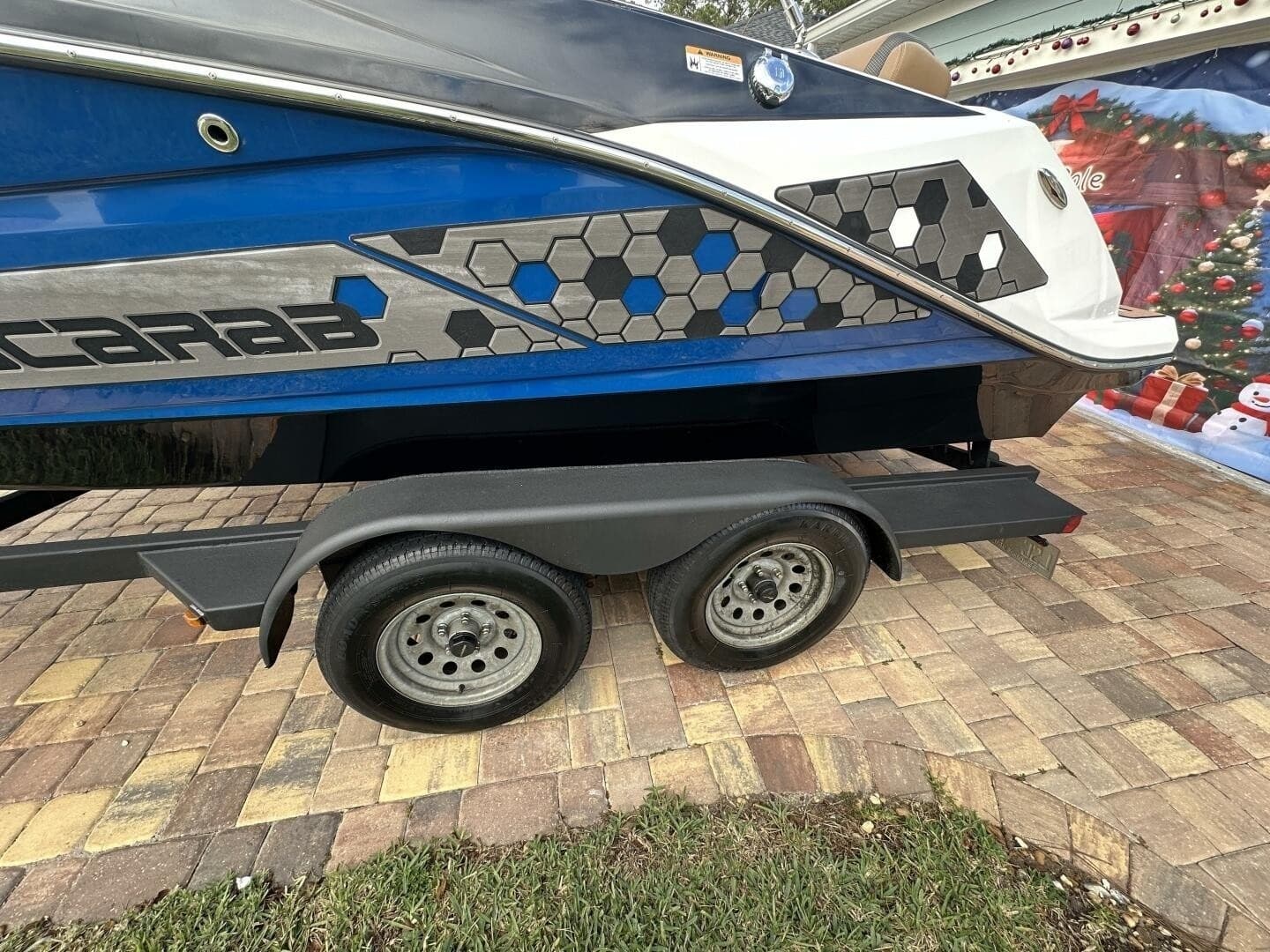 2021 Scarab 215