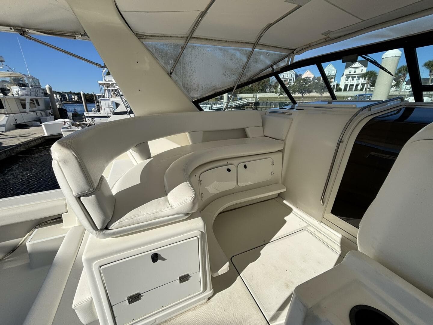 1993 Tiara Yachts 4300 Convertible