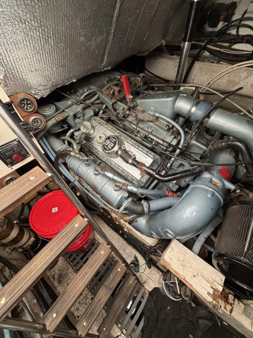 1993 Tiara Yachts 4300 Convertible