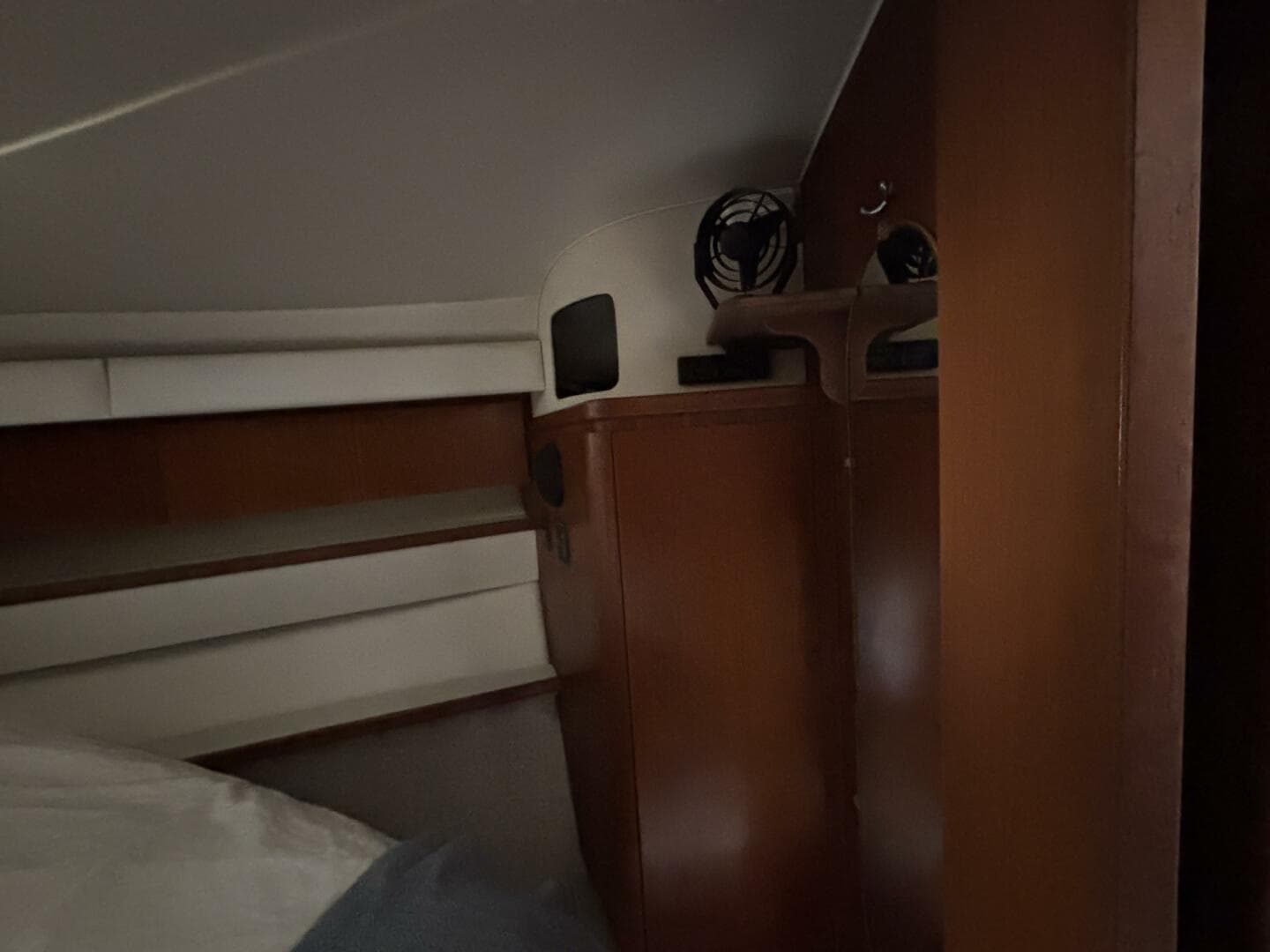 1993 Tiara Yachts 4300 Convertible