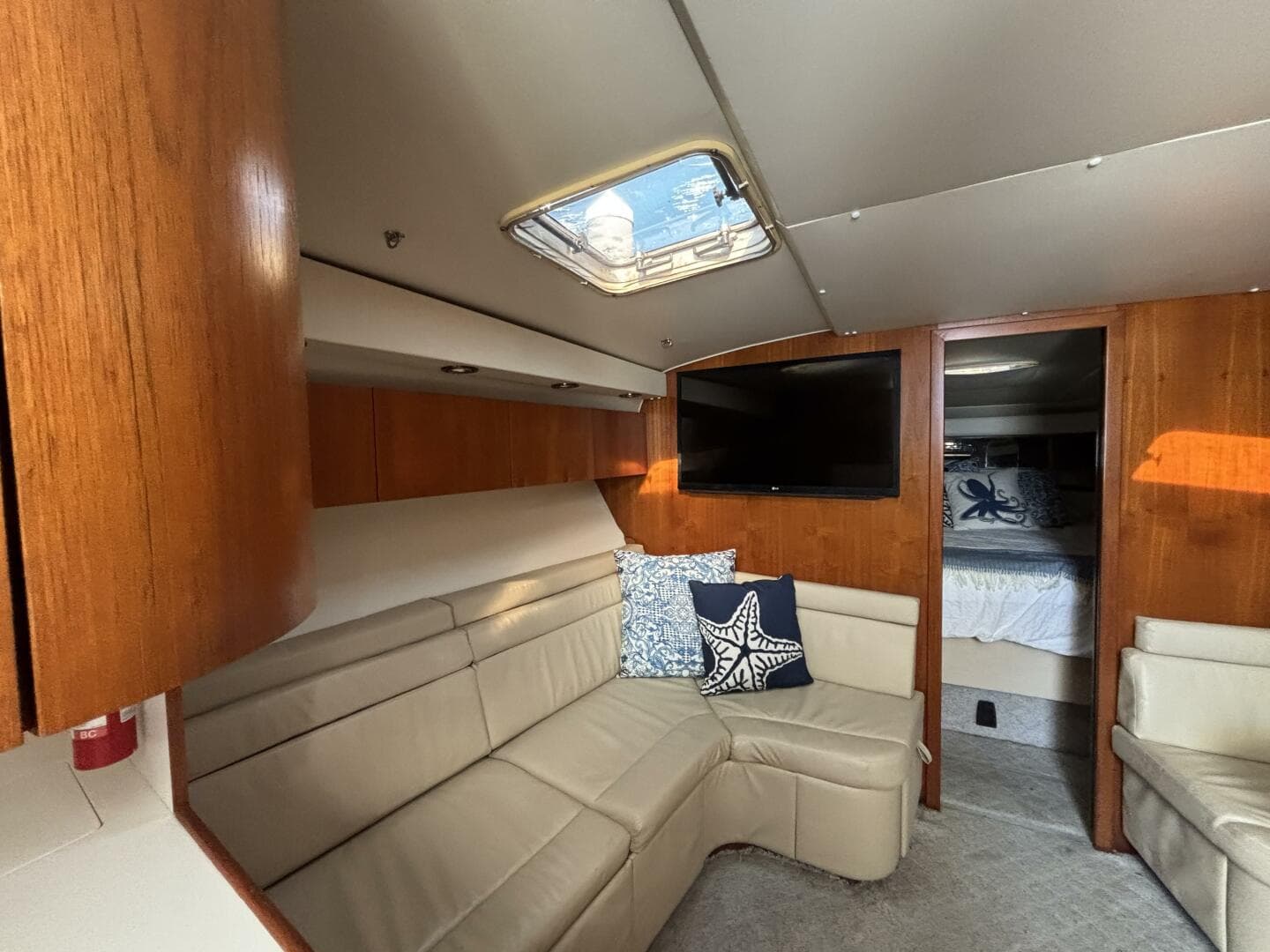 1993 Tiara Yachts 4300 Convertible