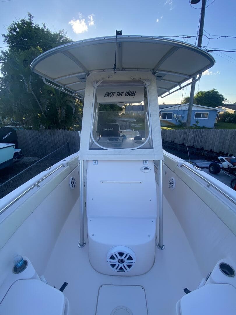 2007 Grady-White Chase 273