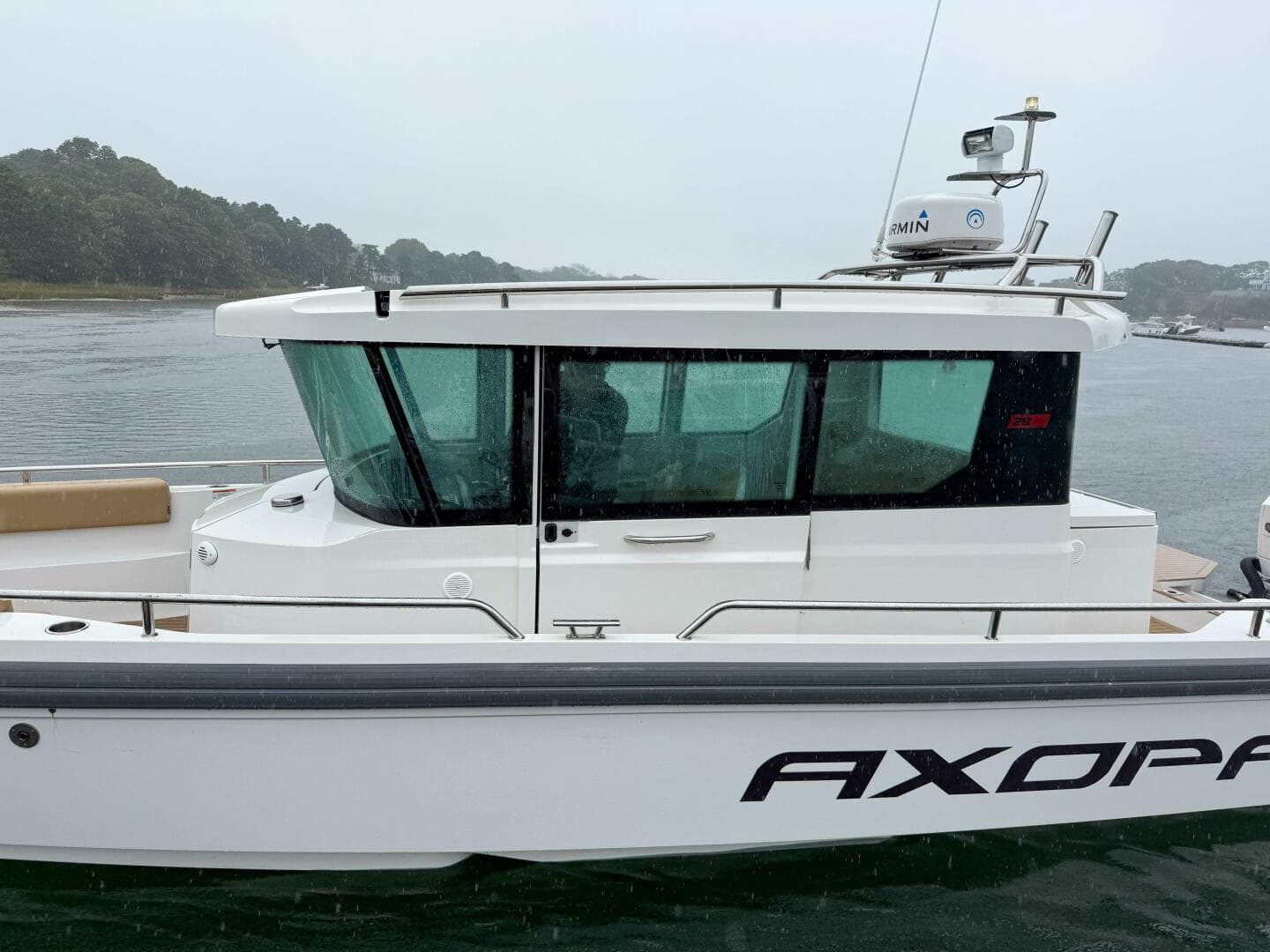 2020 Axopar 28 Cabin w/Wet Bar