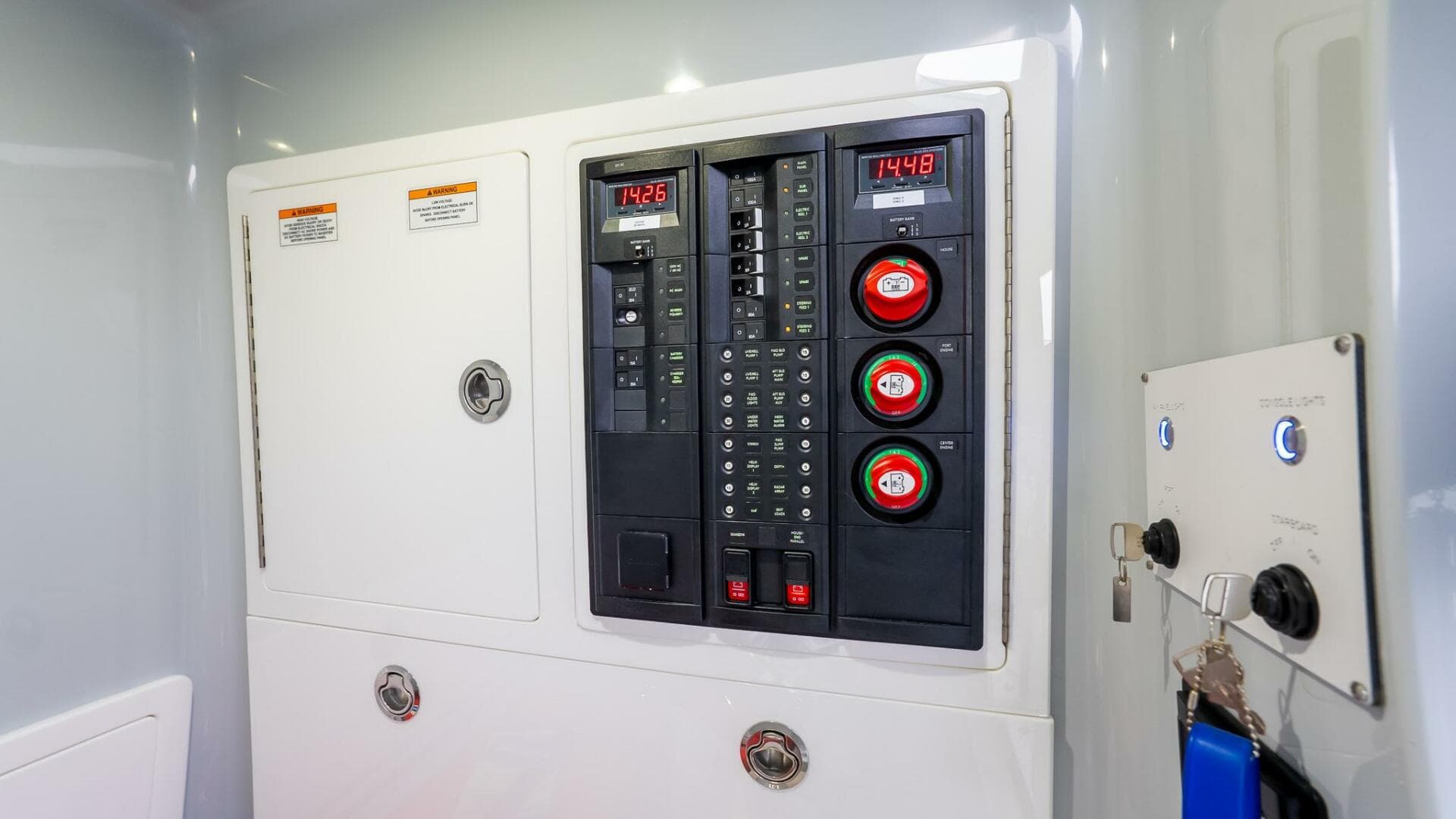 2023 Valhalla Boatworks V-33