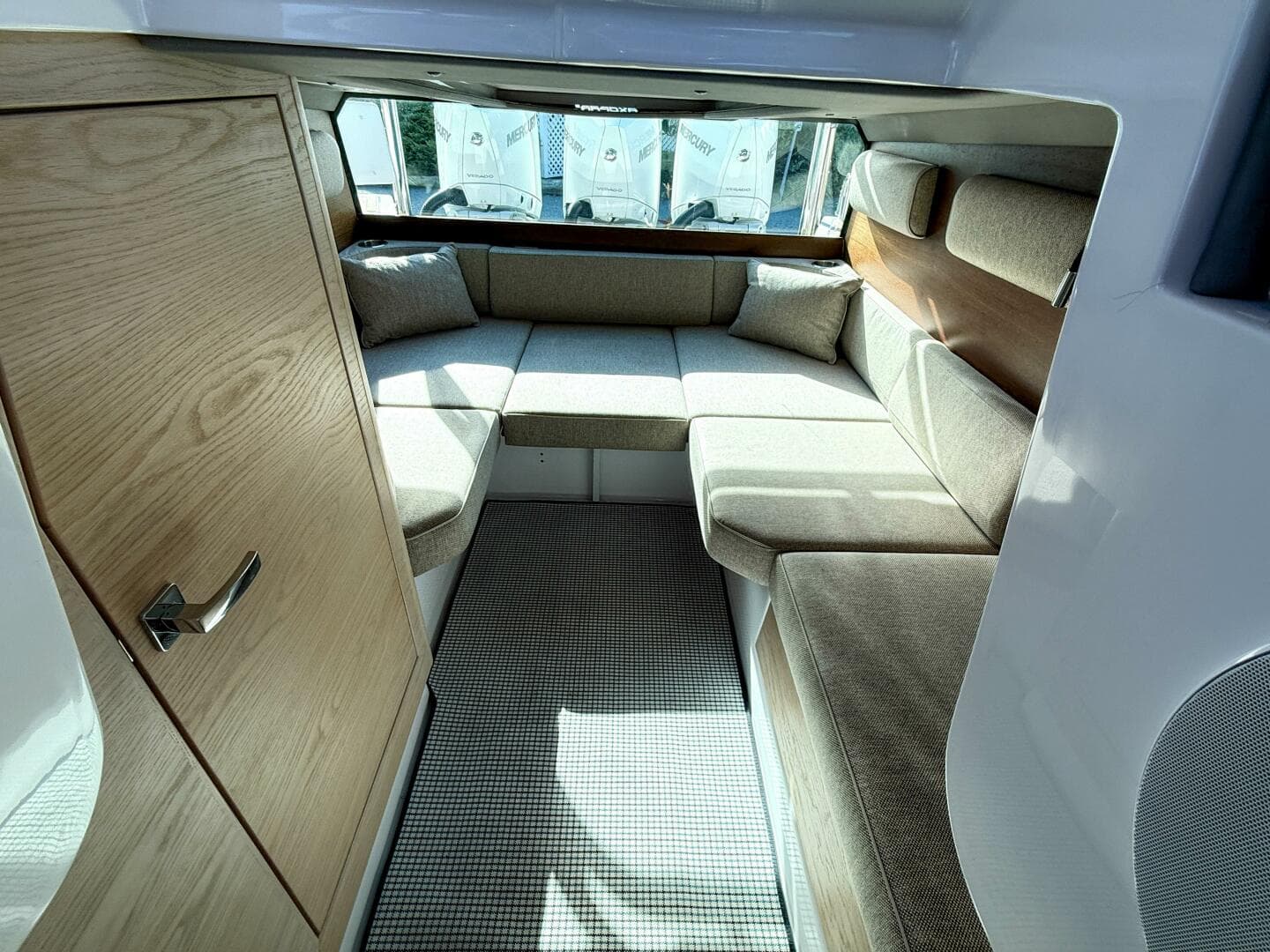 2024 Axopar 45 XC Cross Cabin