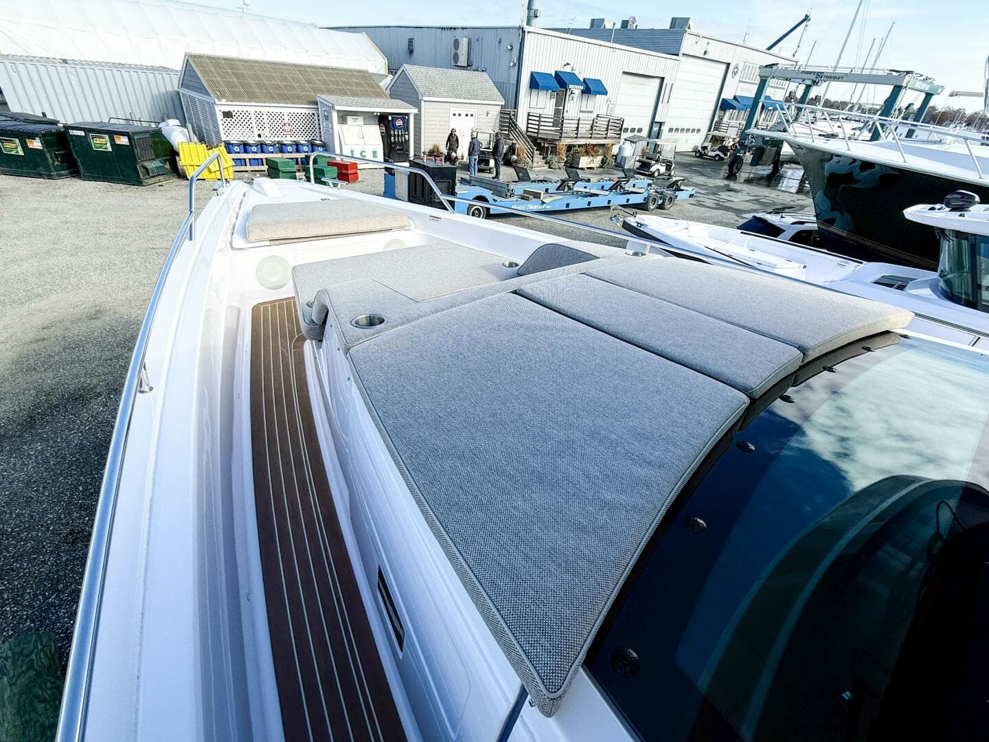 2024 Axopar 45 XC Cross Cabin