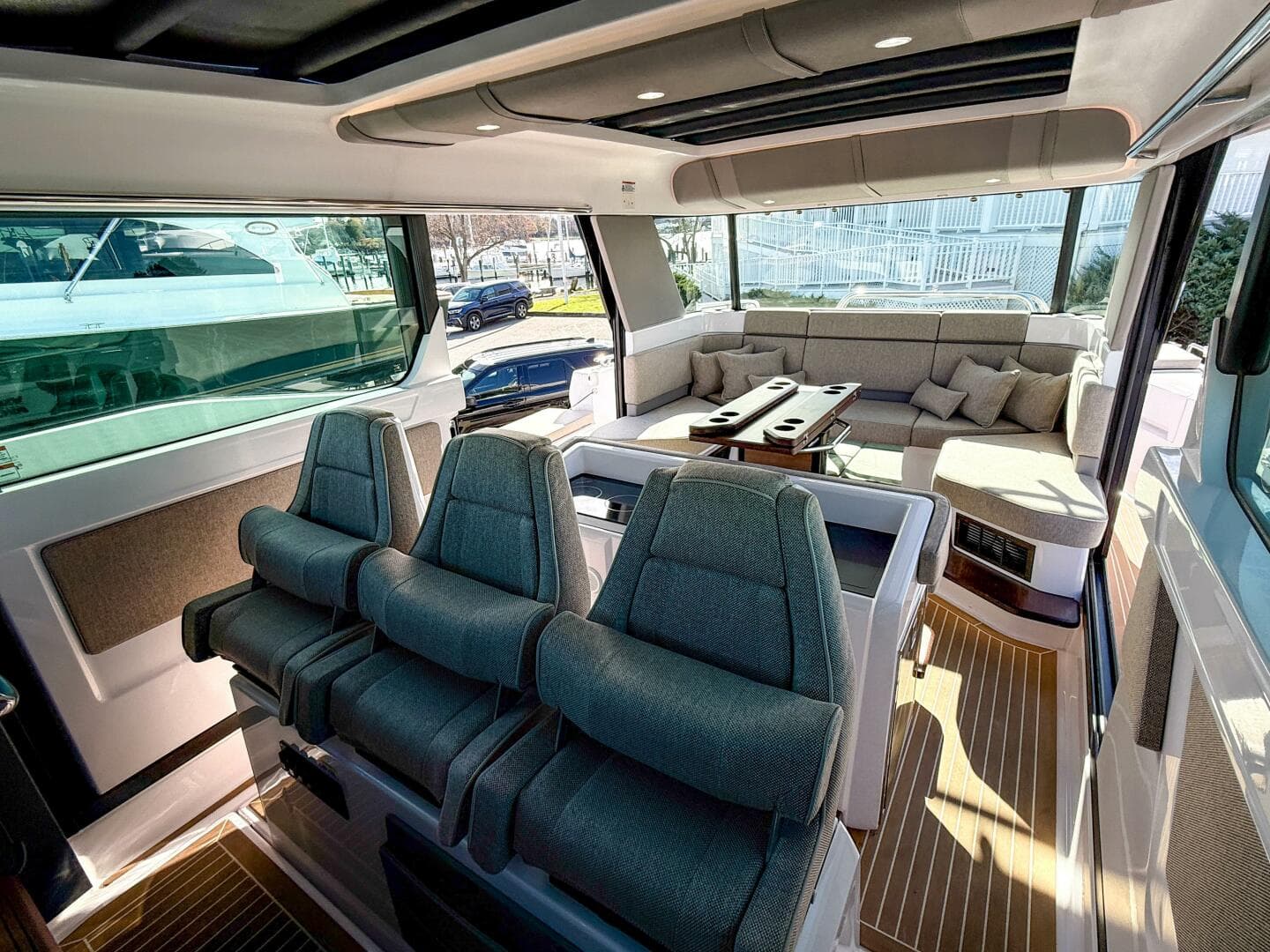 2024 Axopar 45 XC Cross Cabin