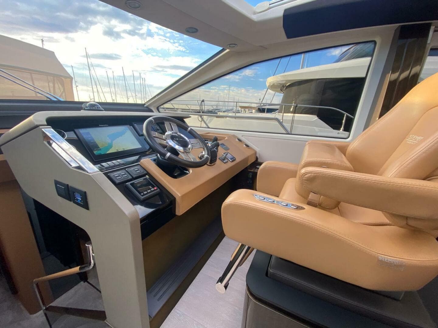 2016 Azimut 77S
