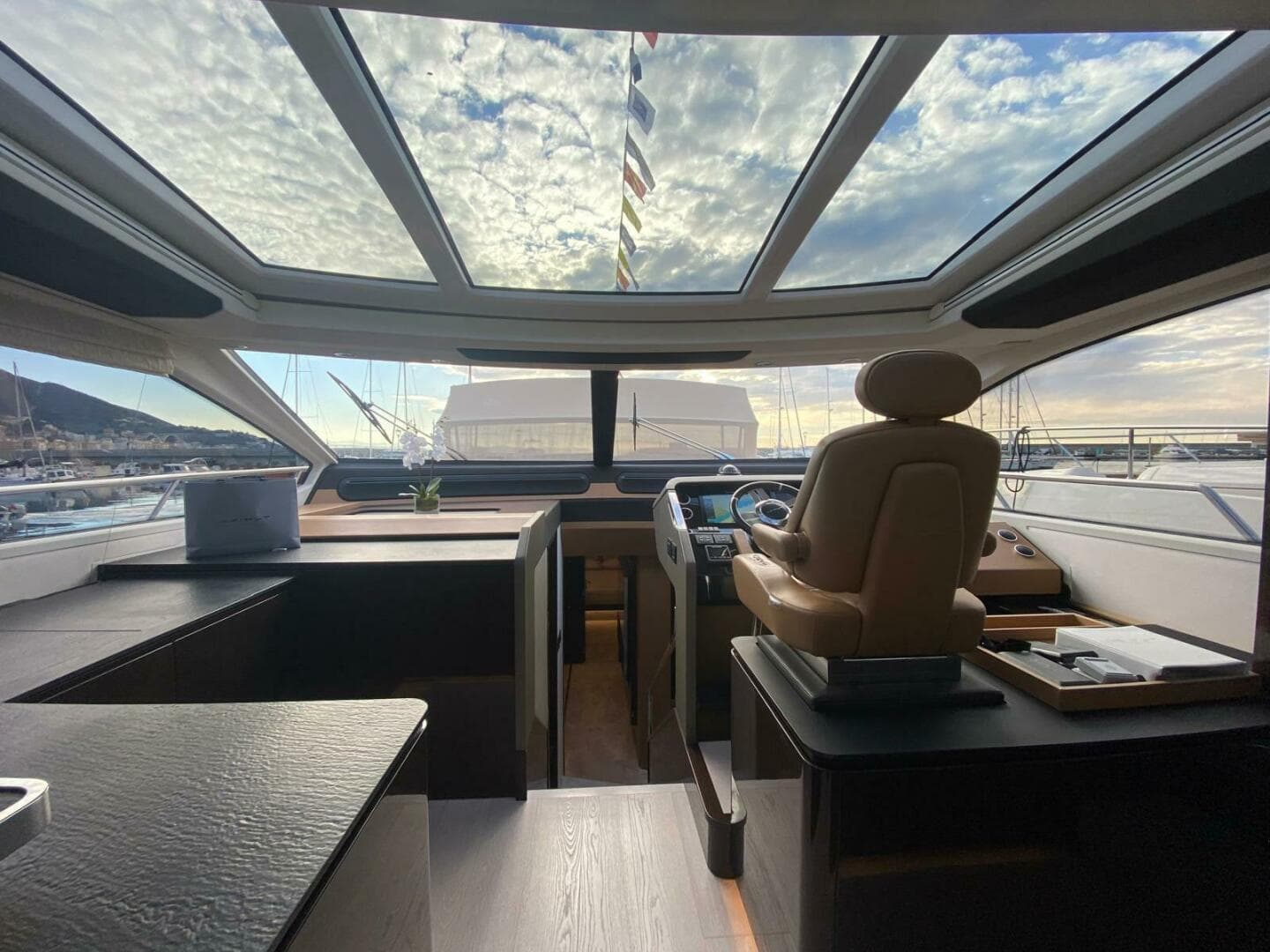 2016 Azimut 77S