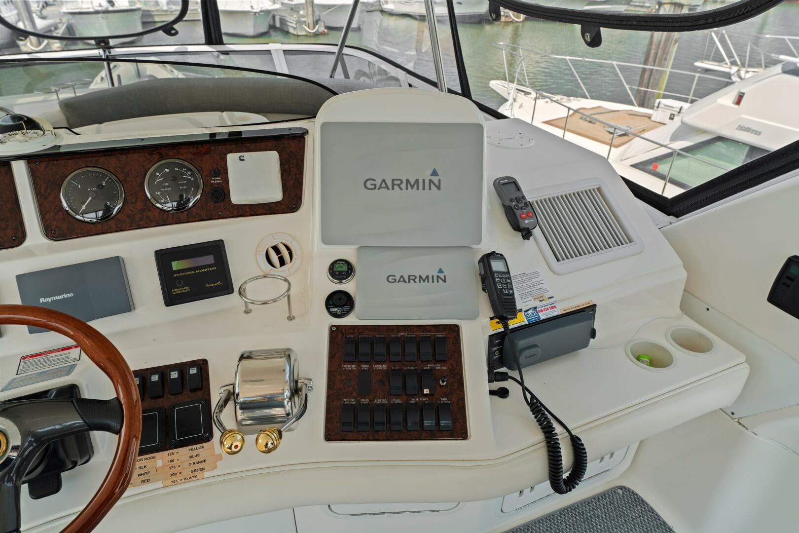 2003 Sea Ray 480 Sedan Bridge