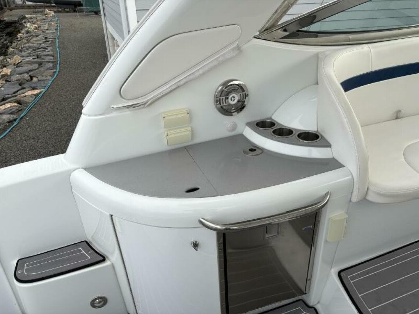 2011 Formula 34PC cockpit galley