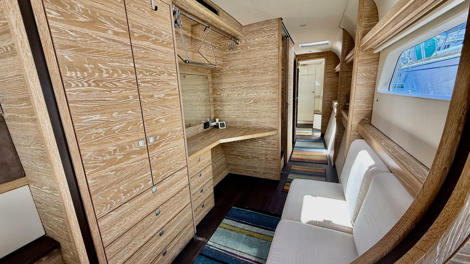 2017 Xquisite Yachts X5