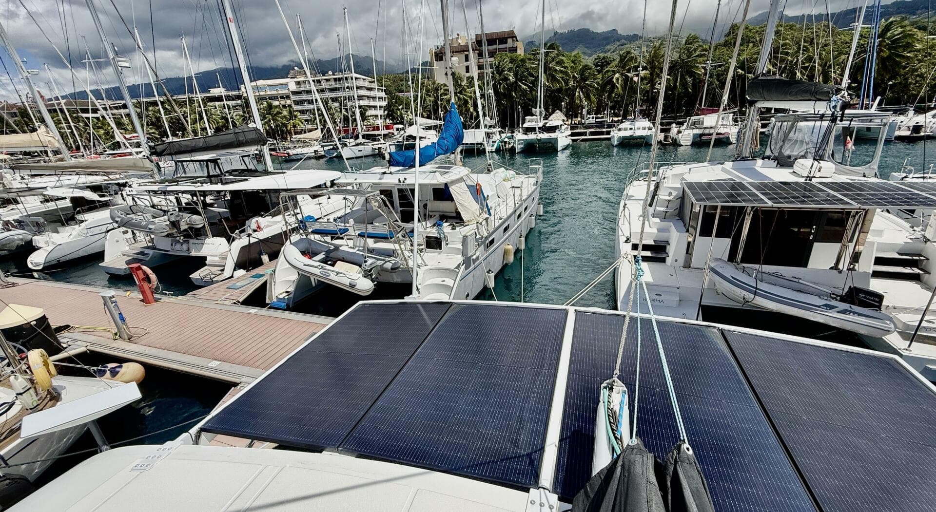 2017 Xquisite Yachts X5