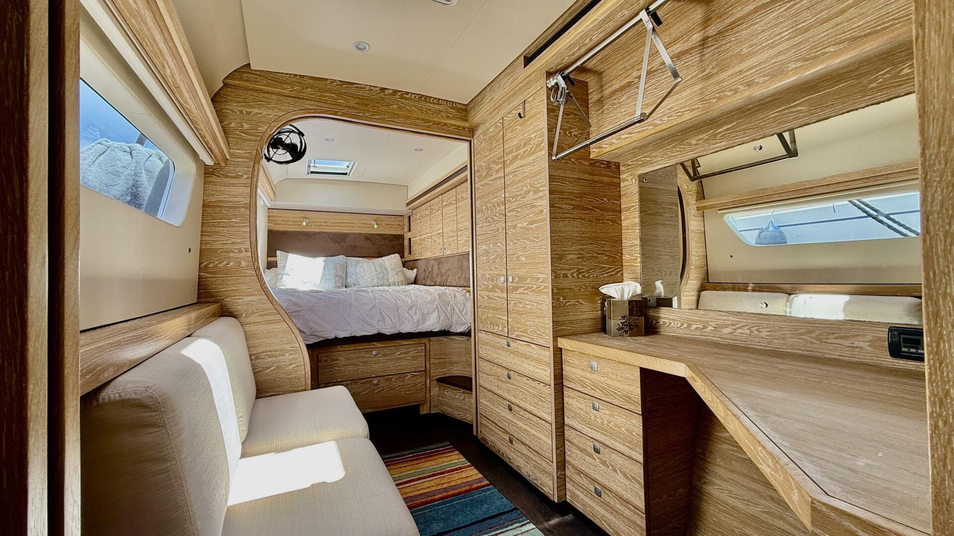 2017 Xquisite Yachts X5