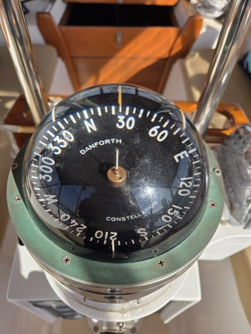 1985 Endeavour 51