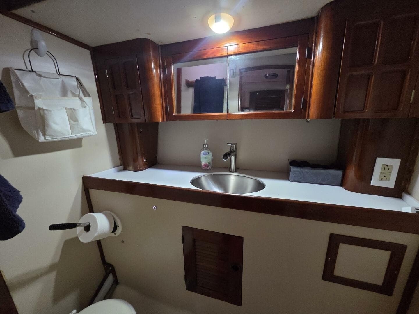 1985 Endeavour 51