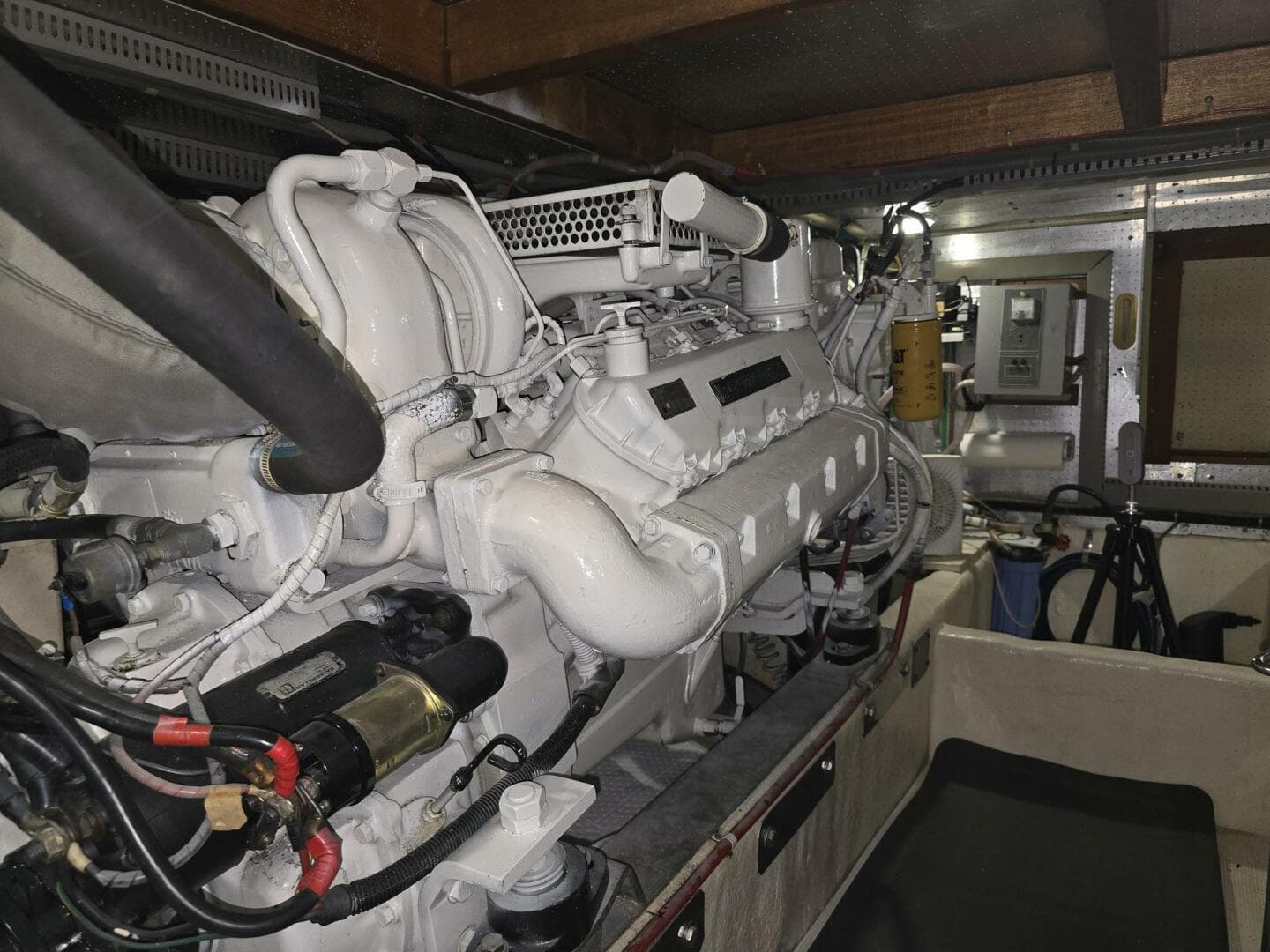 1989 Offshore Yachts 48 Sedan