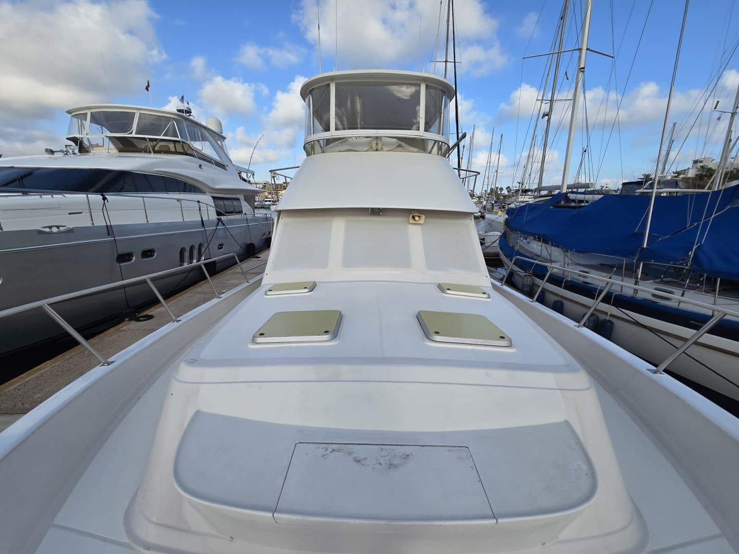 1989 Offshore Yachts 48 Sedan
