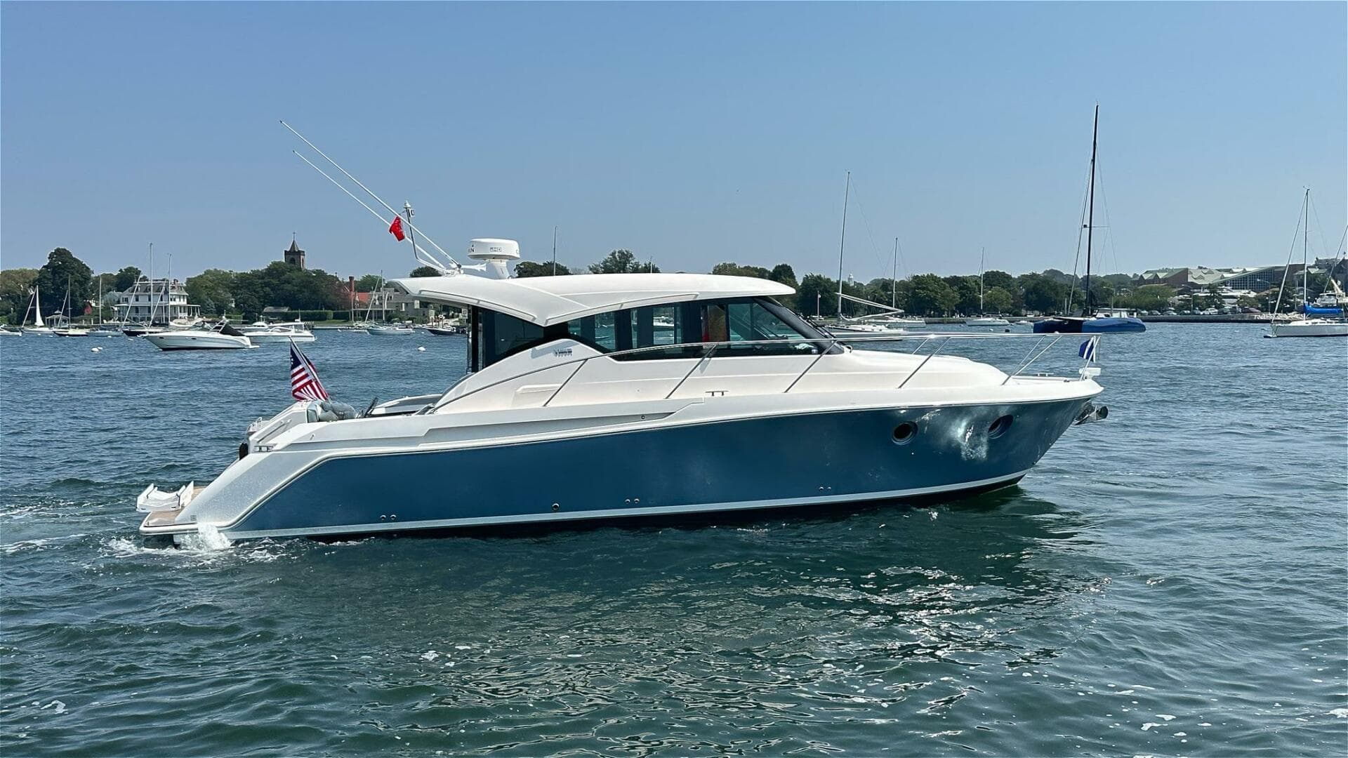 2017 Tiara Yachts C39 Coupe