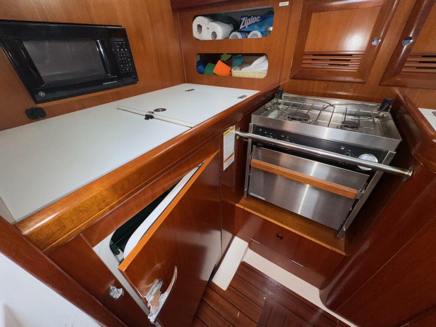 2002 Beneteau 361