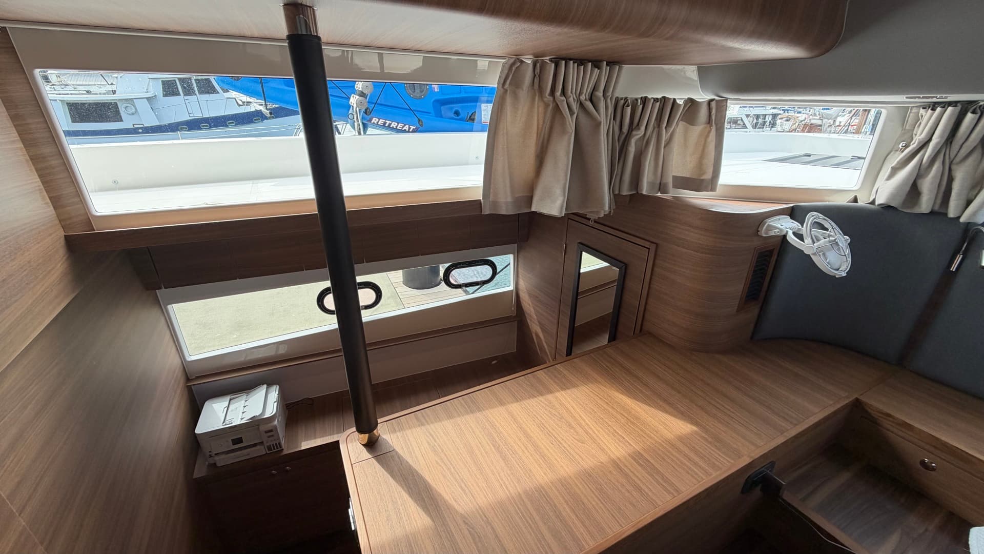 2025 Aquila 54 ENCLOSED BRIDGE