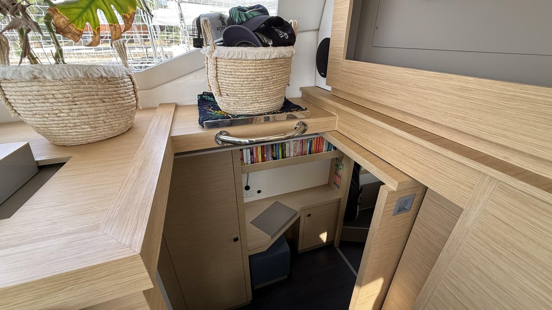 2024 Fountaine Pajot Astrea 42