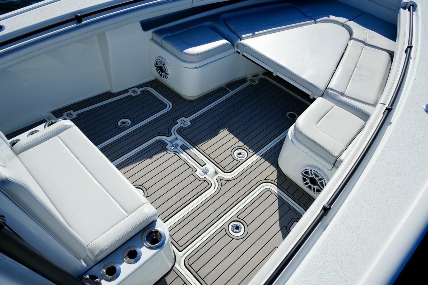 2023 Yellowfin 32 Offshore