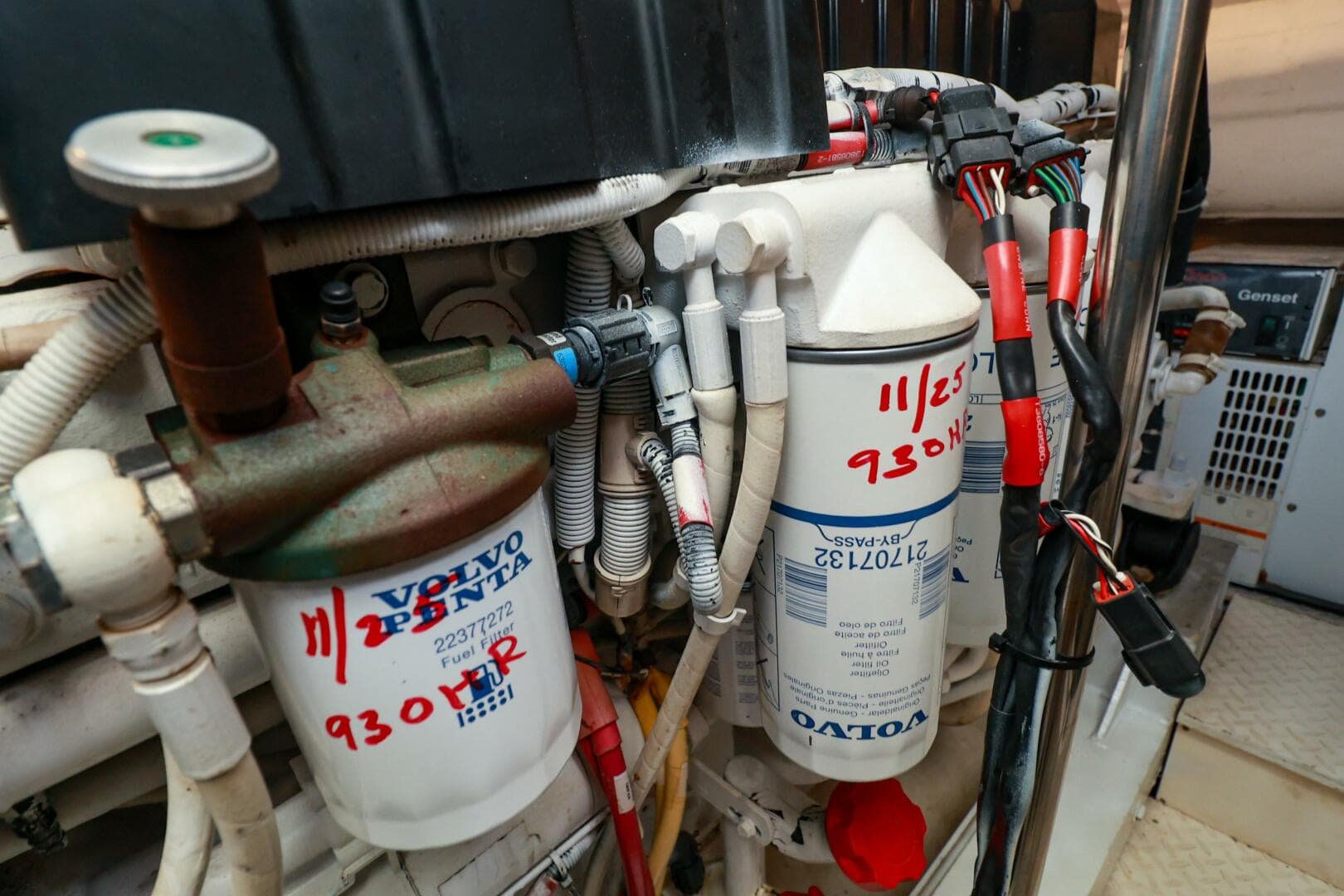 2007 Cruisers 520 Express