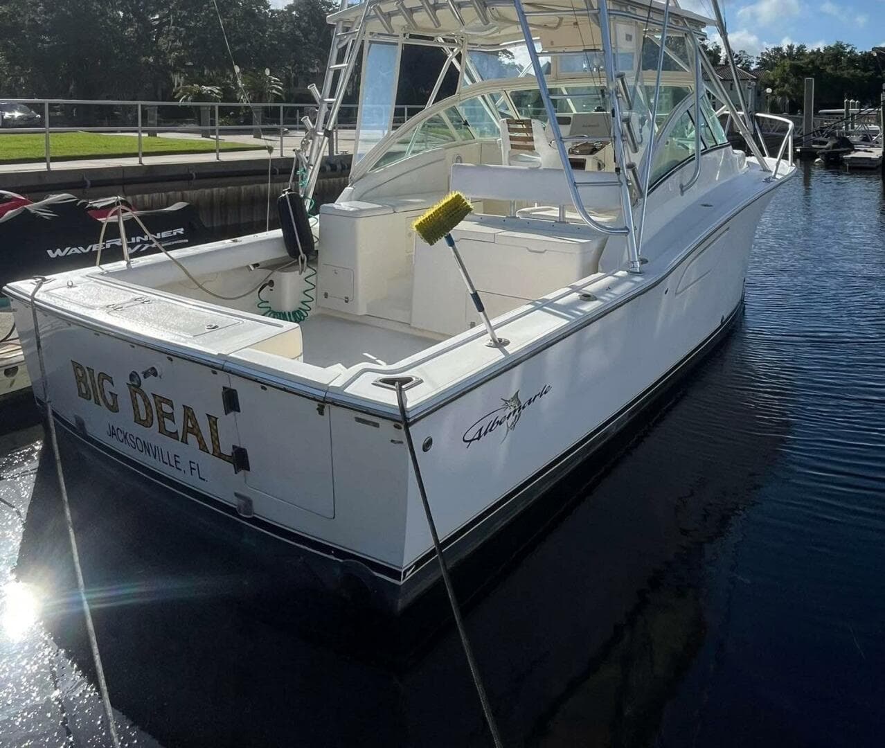 2005 Albemarle 310 Sport Fisherman