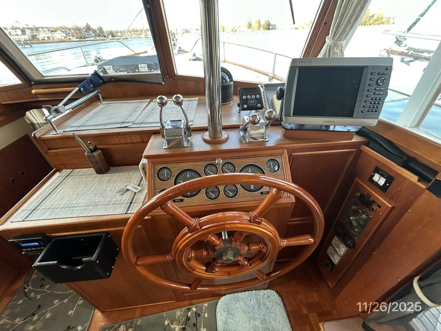 42' Grand Banks lower helm2