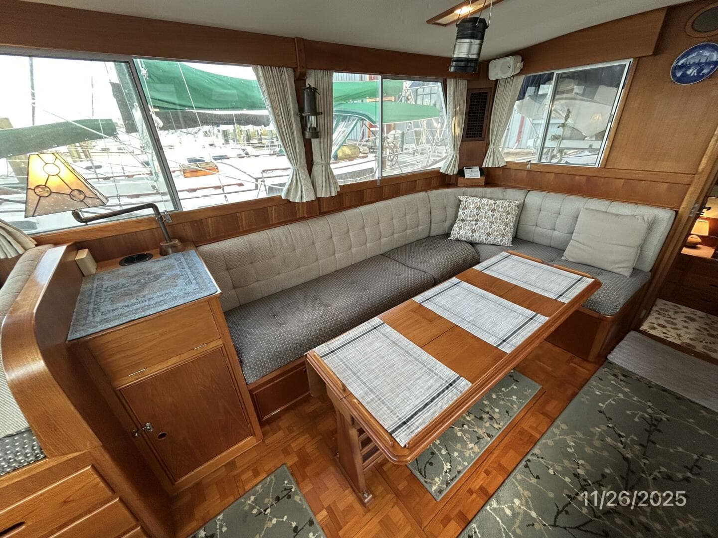42' Grand Banks salon starboard seating1