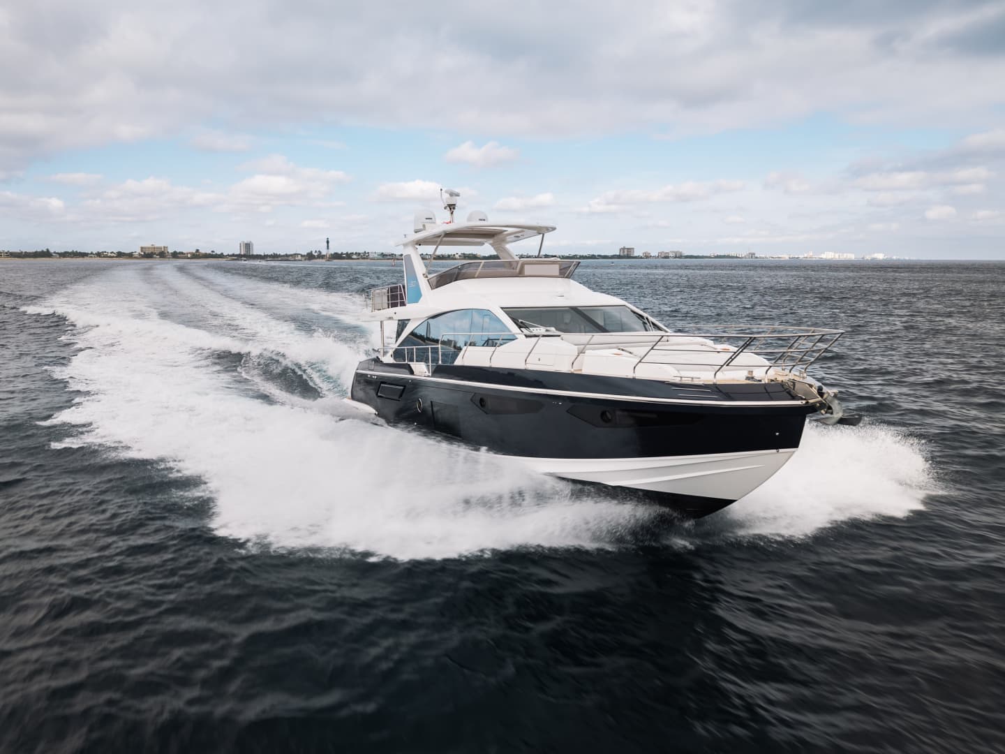 2022 Azimut 60 FLY