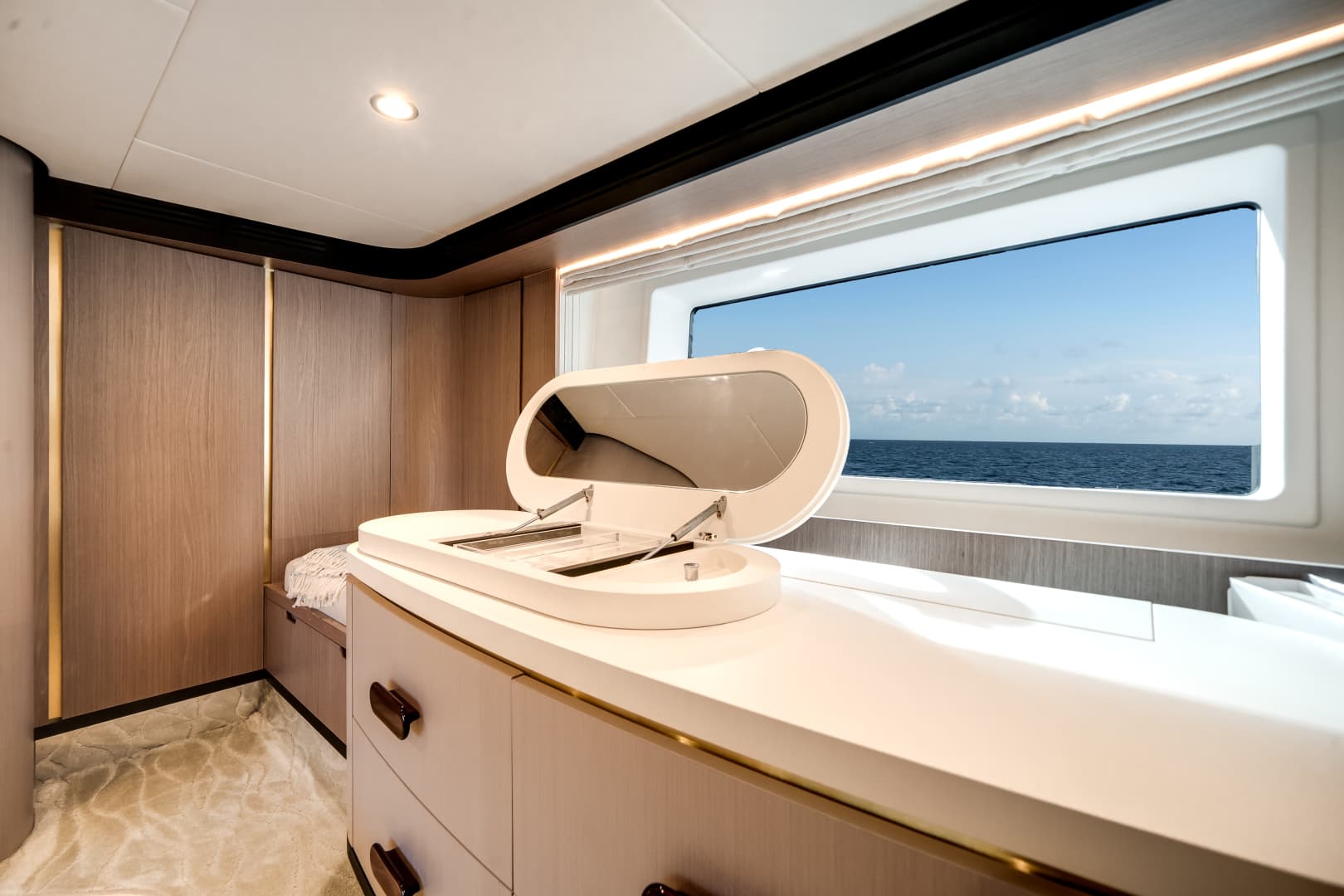 2022 Azimut 60 FLY