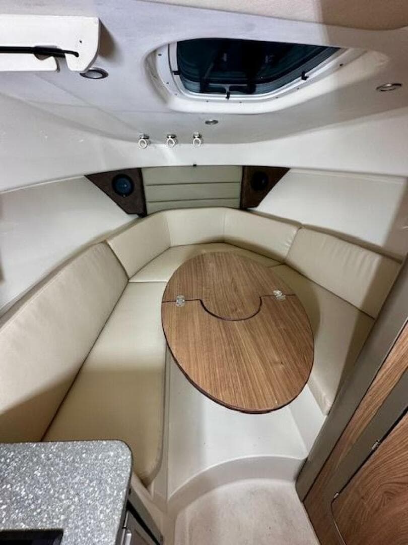 2016 Boston Whaler 285 Conquest