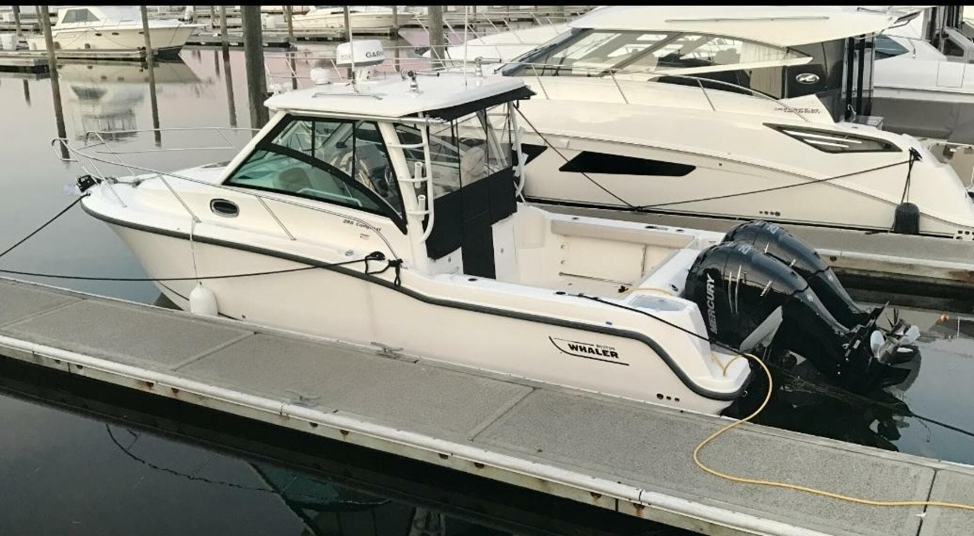 2016 Boston Whaler 285 Conquest