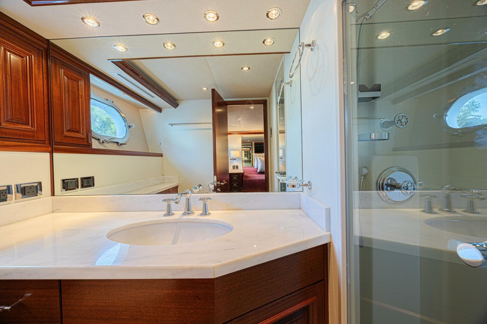 2011 Westport 112