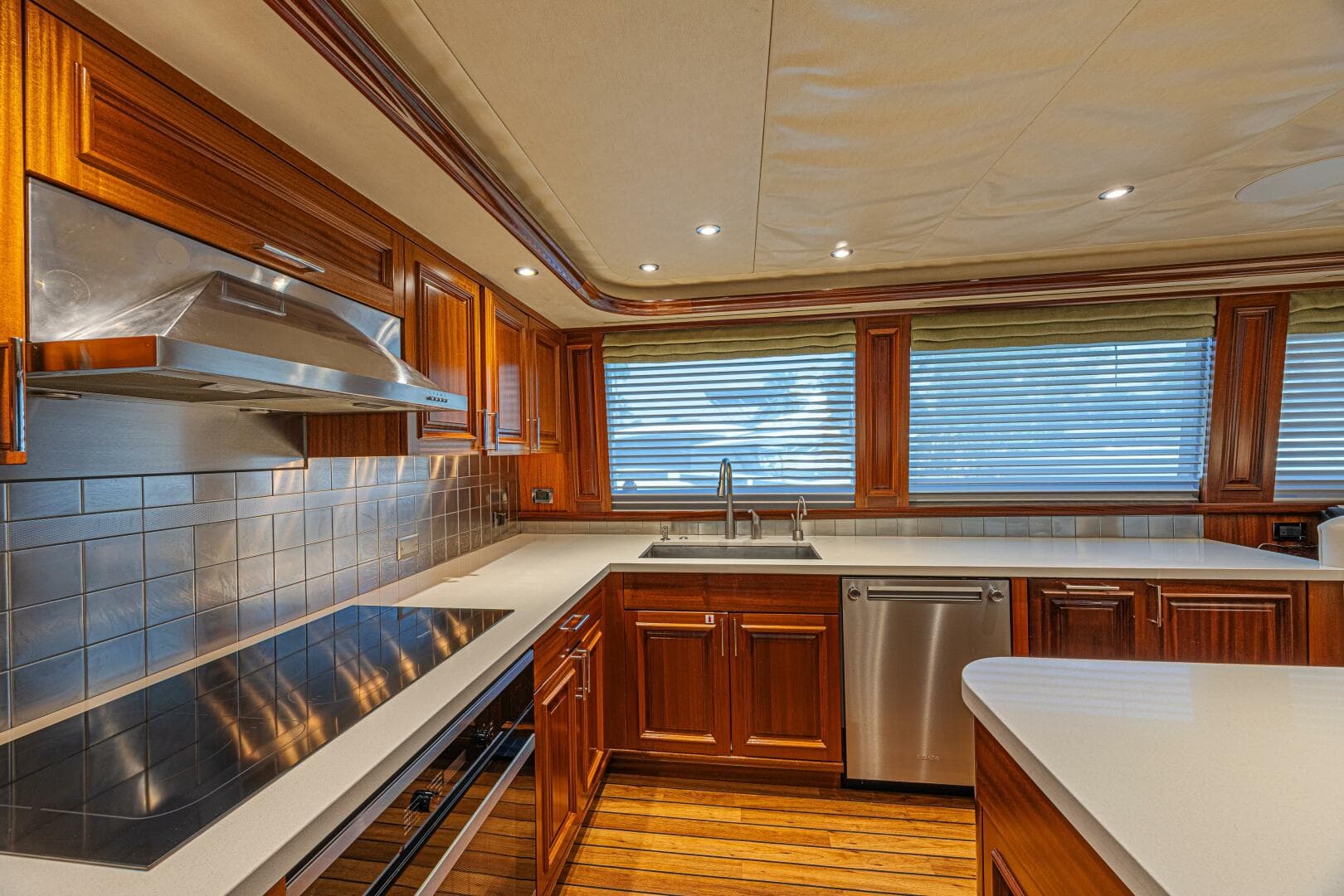 2011 Westport 112