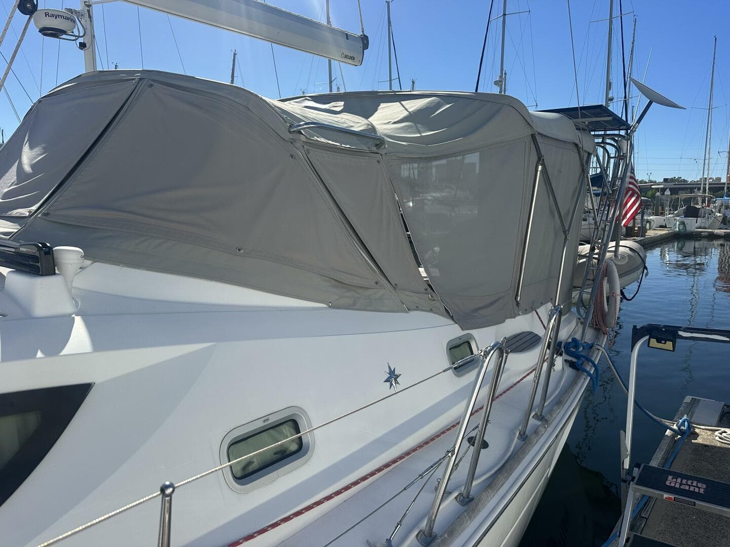 2007 Jeanneau 42DS