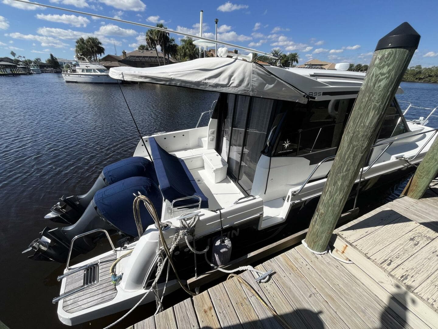 2018 Jeanneau NC 895