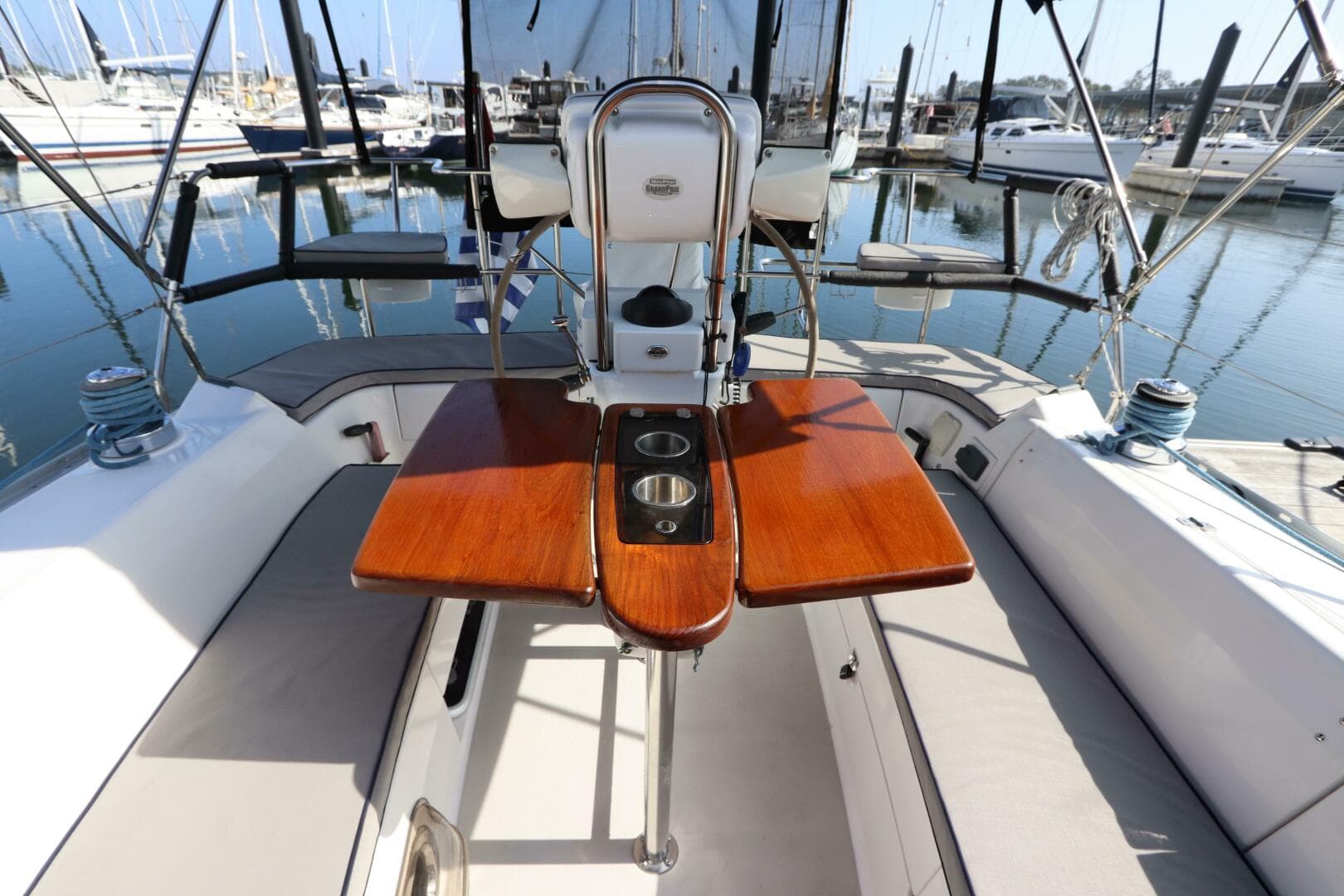 2011 Catalina 355