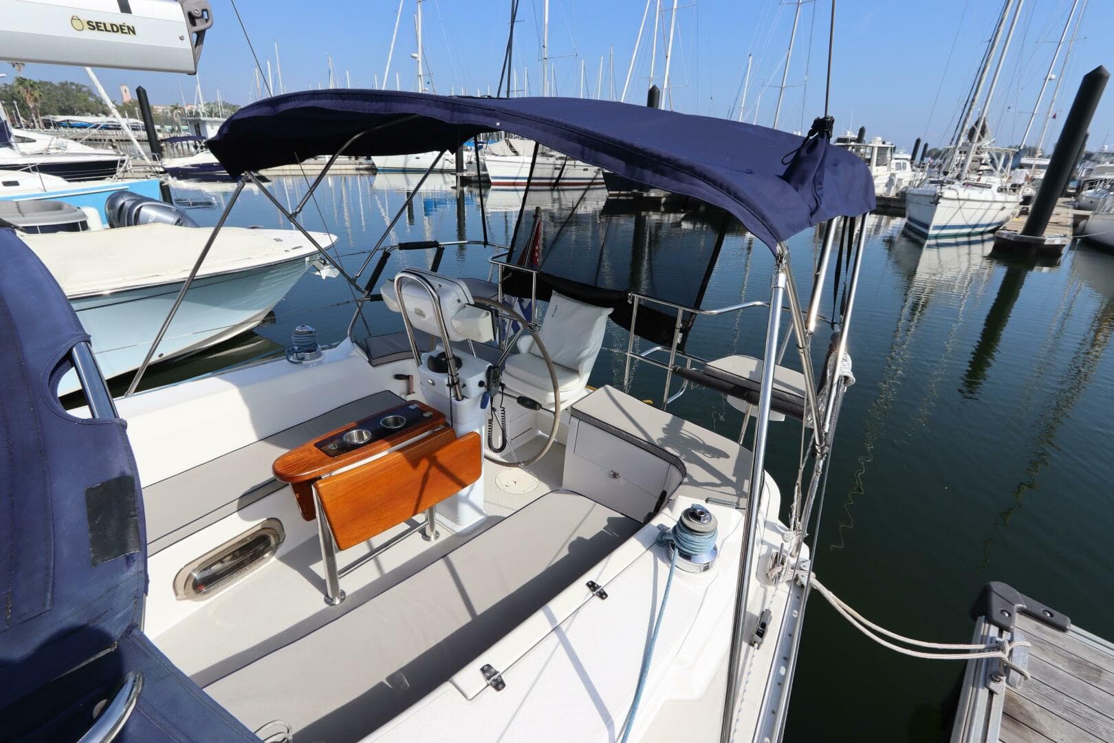 2011 Catalina 355